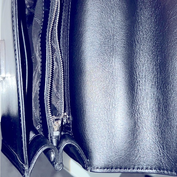 Michael Kors Whitney hand bag - Picture 12 of 15